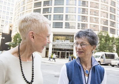 Top 8 Reasons to Consider Independent Senior Living in Chicago