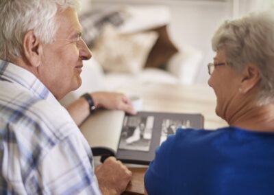 8 Qualities to Look for in a Memory Care Community